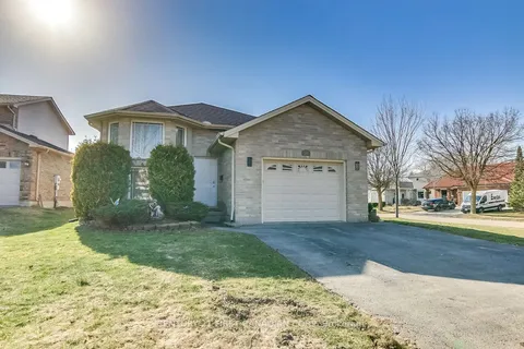26 Stoneycreek Place, ON N5X 3X4