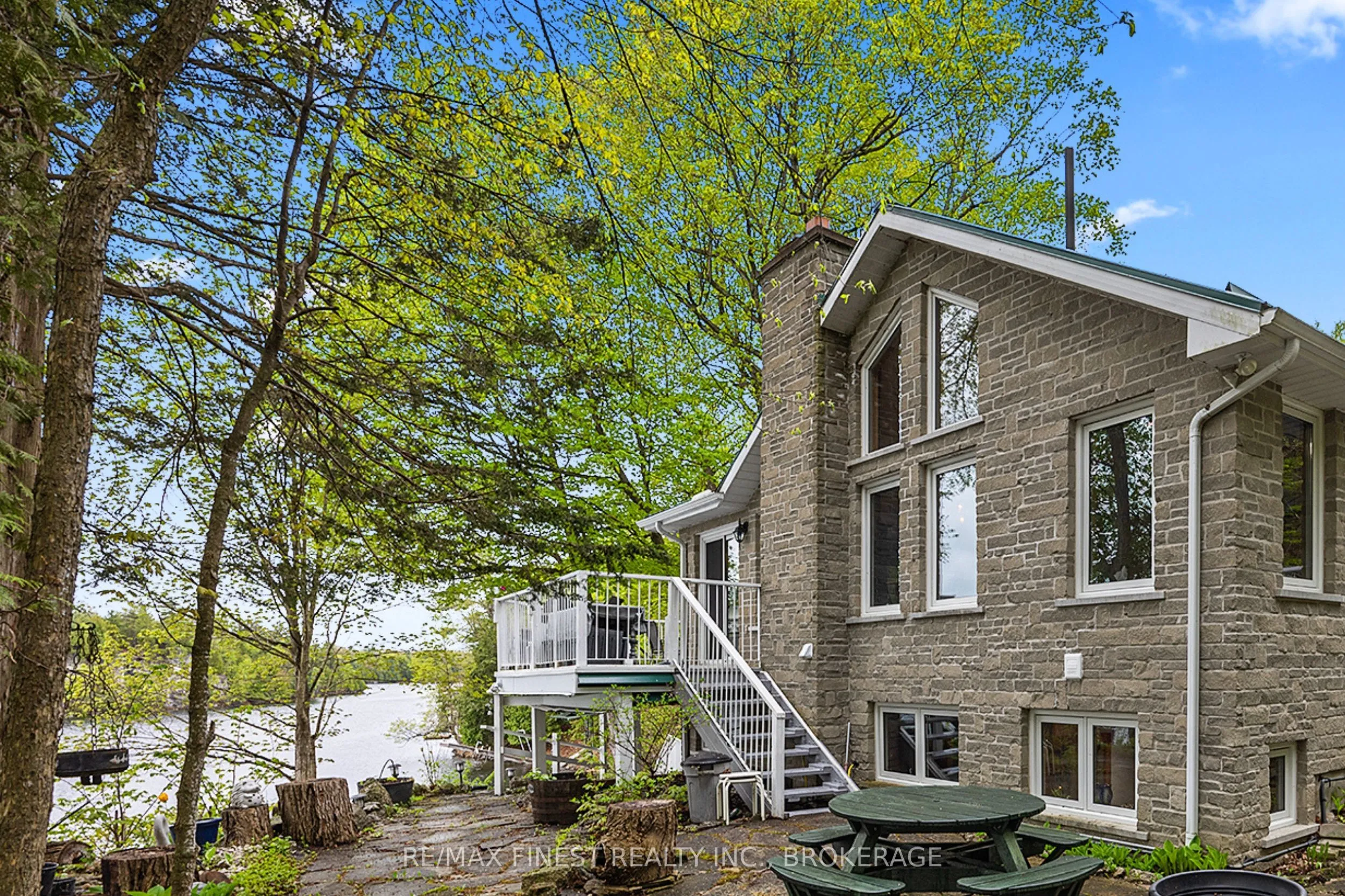 8126 PERTH Road, Frontenac, ON K0H 2L0