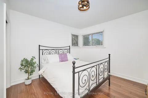 12 CORBETT Avenue, St. Catharines, ON L2N 5M5