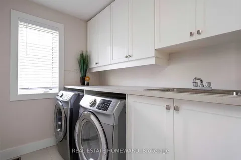 222 Yellow Birch Crescent, Blue Mountains, ON L9Y 0R4