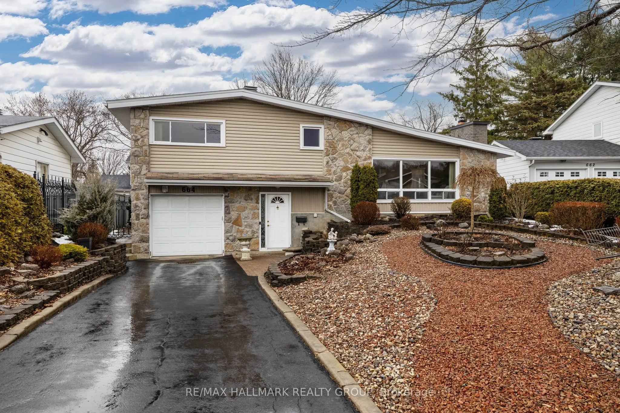 664 Glenhurst Crescent, Beacon Hill North - South and Area, ON K1J 7B7
