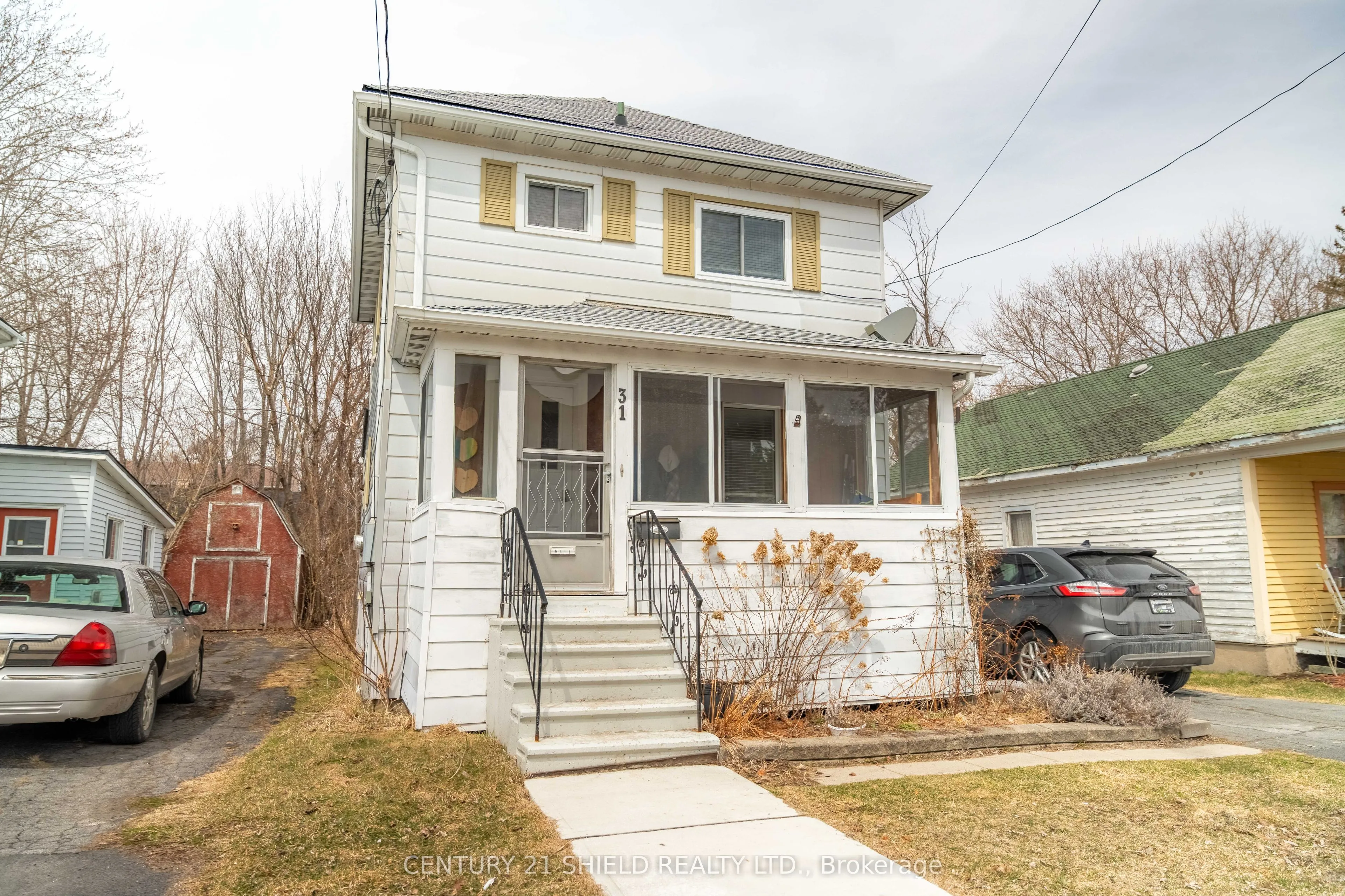 31 5th Street, Cornwall, ON K6J 2T5