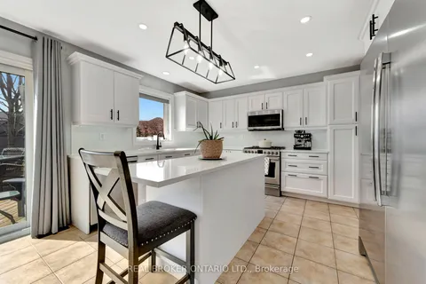 10 Hoodless Court, Brantford, ON N3T 0A8
