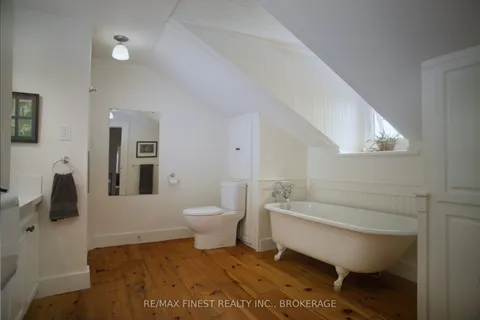 2165 Rutledge Road, South Frontenac, ON K0H 2T0