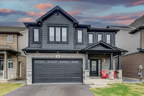 36 Alicia Crescent, Thorold, ON L3C 7M5