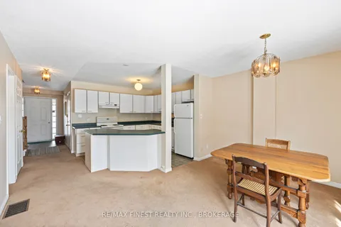 121 Rideau Street, Kingston, ON K7K 7B2