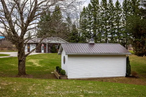 718462 Highway 6 Highway, Georgian Bluffs, ON N4K 5N7