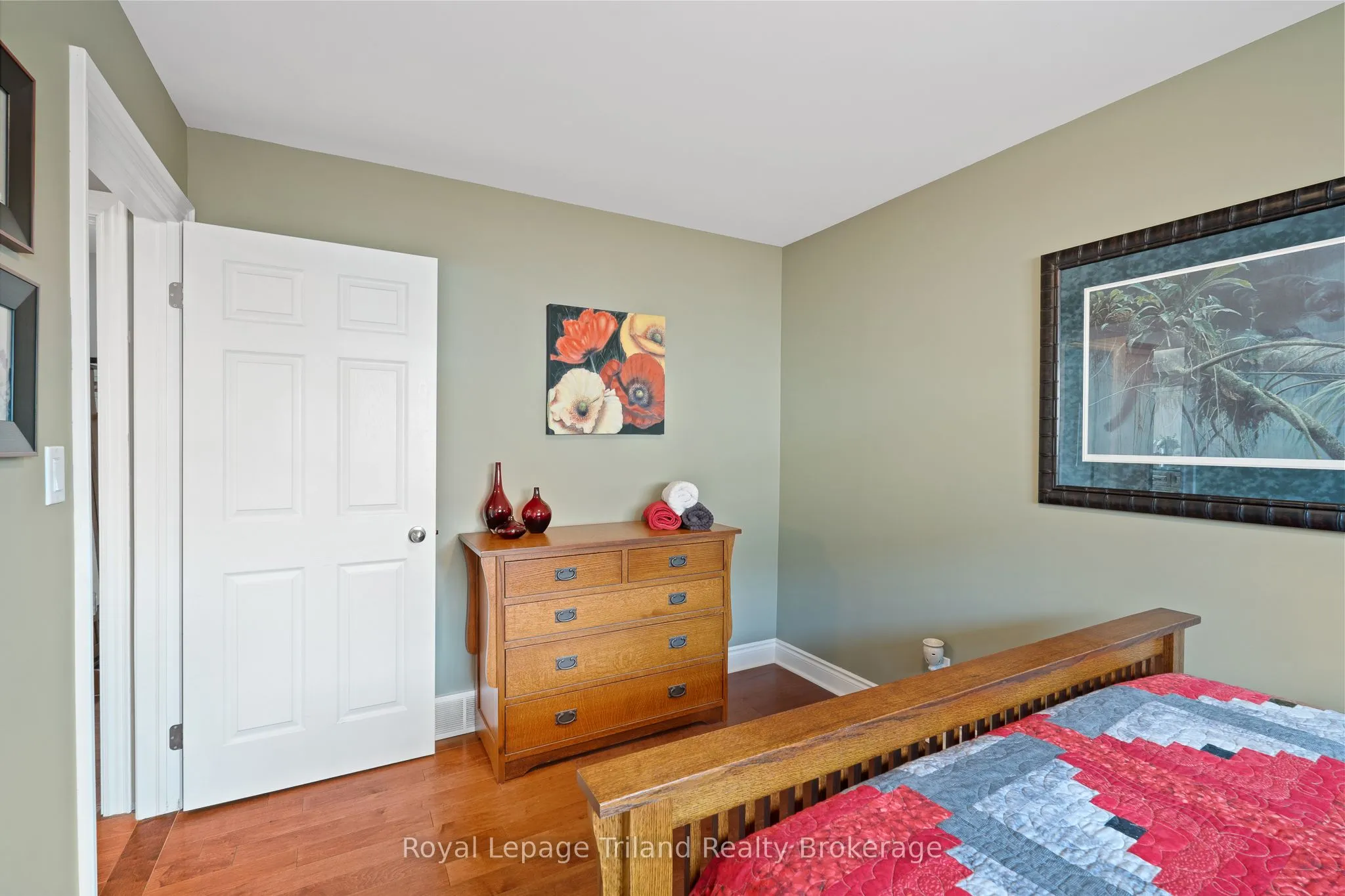 4 Clayton Street, West Perth, ON N0K 1N0