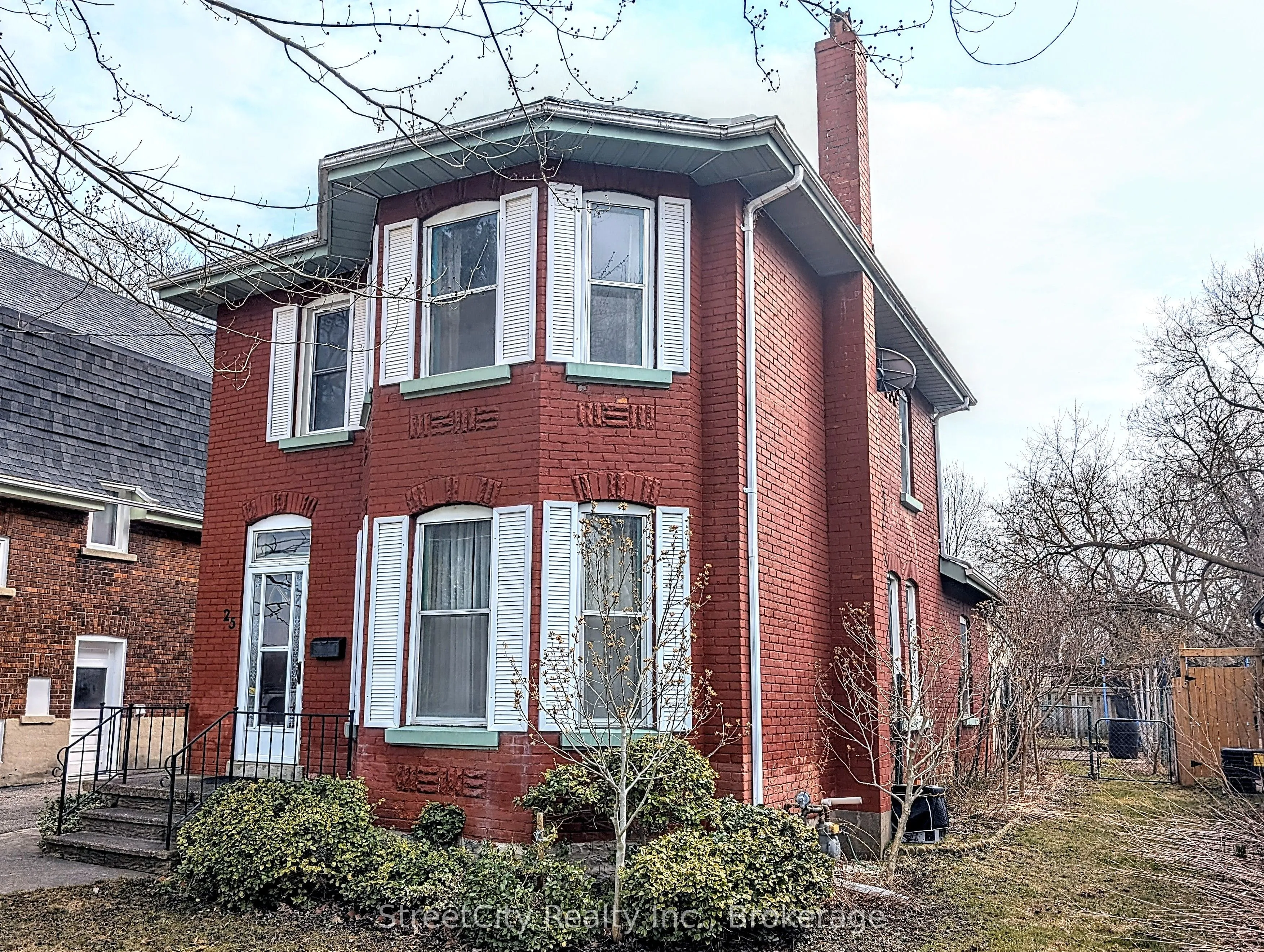 25 Guelph Street, Stratford, ON N5A 3W6
