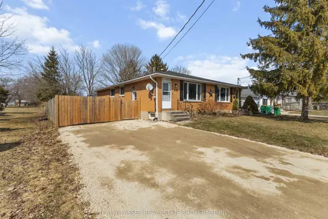 246 MCKELLAR Street, Southwest Middlesex, ON N0L 1M0