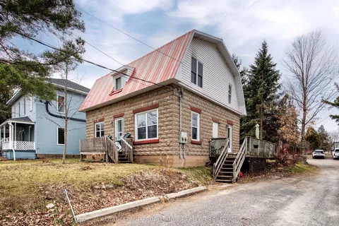 24 Rideau Street, Westport, ON K0G 1X0