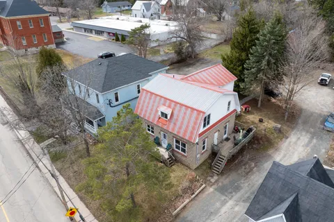 24 Rideau Street, Westport, ON K0G 1X0