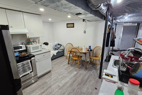 180 Dufferin Avenue, Quinte West, ON K8V 5E6