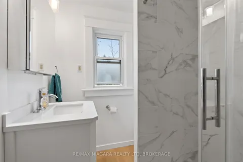 4761 EPWORTH Circle, Niagara Falls, ON L2E 1E1
