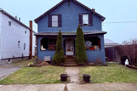 33 Cozy Street, Welland, ON L3B 4G7