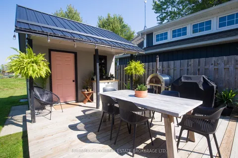 12 Beach Road, Haldimand, ON N0A 1K0