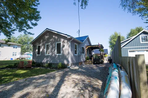 12 Beach Road, Haldimand, ON N0A 1K0