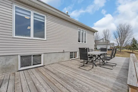 23 Canadian Drive, Stittsville - Munster - Richmond, ON K0A 1B0