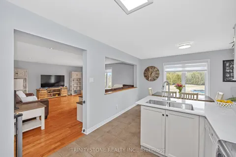 23 Canadian Drive, Stittsville - Munster - Richmond, ON K0A 1B0