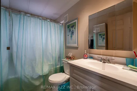 8 Almac Drive, Havelock-Belmont-Methuen, ON K0L 1Z0