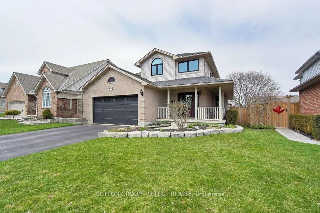 74 Cedarwood Road, London, ON N6H 5E7