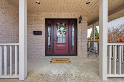 74 Cedarwood Road, London, ON N6H 5E7