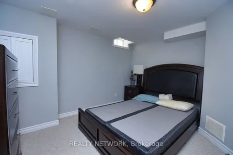 120 Davidson Boulevard, Hamilton, ON L9H 7M5