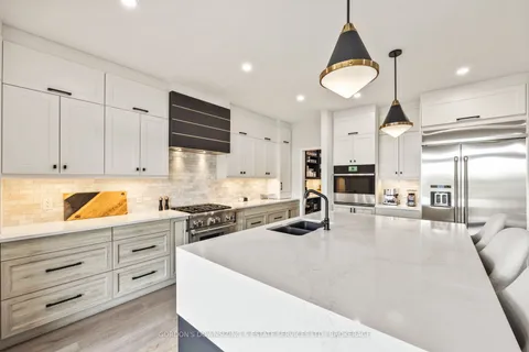 832 Windermere Drive, Kingston, ON K7P 0N5