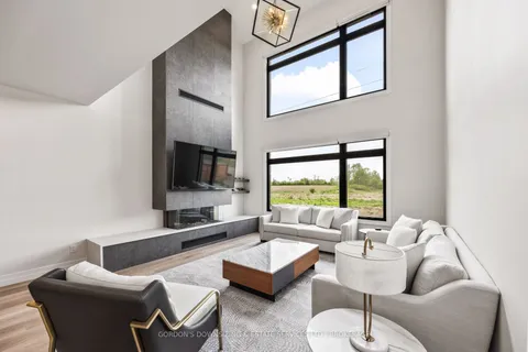 832 Windermere Drive, Kingston, ON K7P 0N5