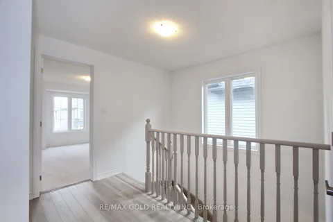 127 Molozzi Street, Erin, ON N0B 1T0