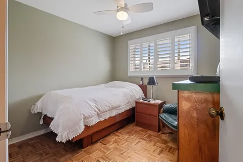 134 Champlain Drive, ON L2A 1Z8