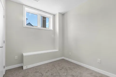 185 BEEBALM Crescent, Barrhaven, ON K2J 7G7