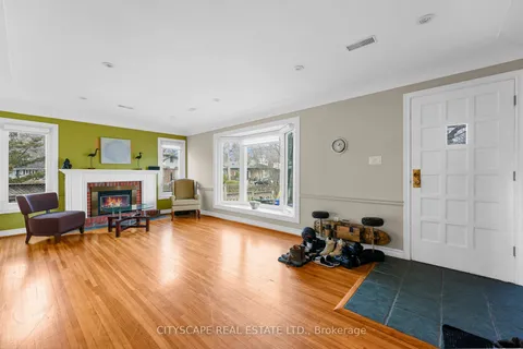 17 Rita Street, Hamilton, ON L9H 4S1