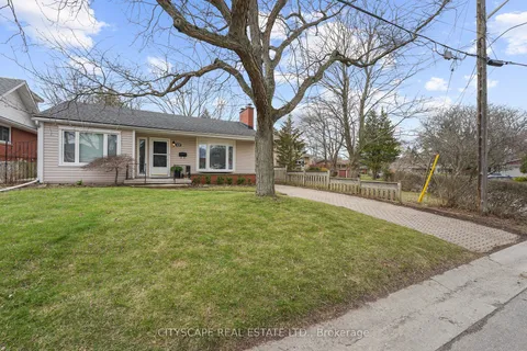 17 Rita Street, Hamilton, ON L9H 4S1