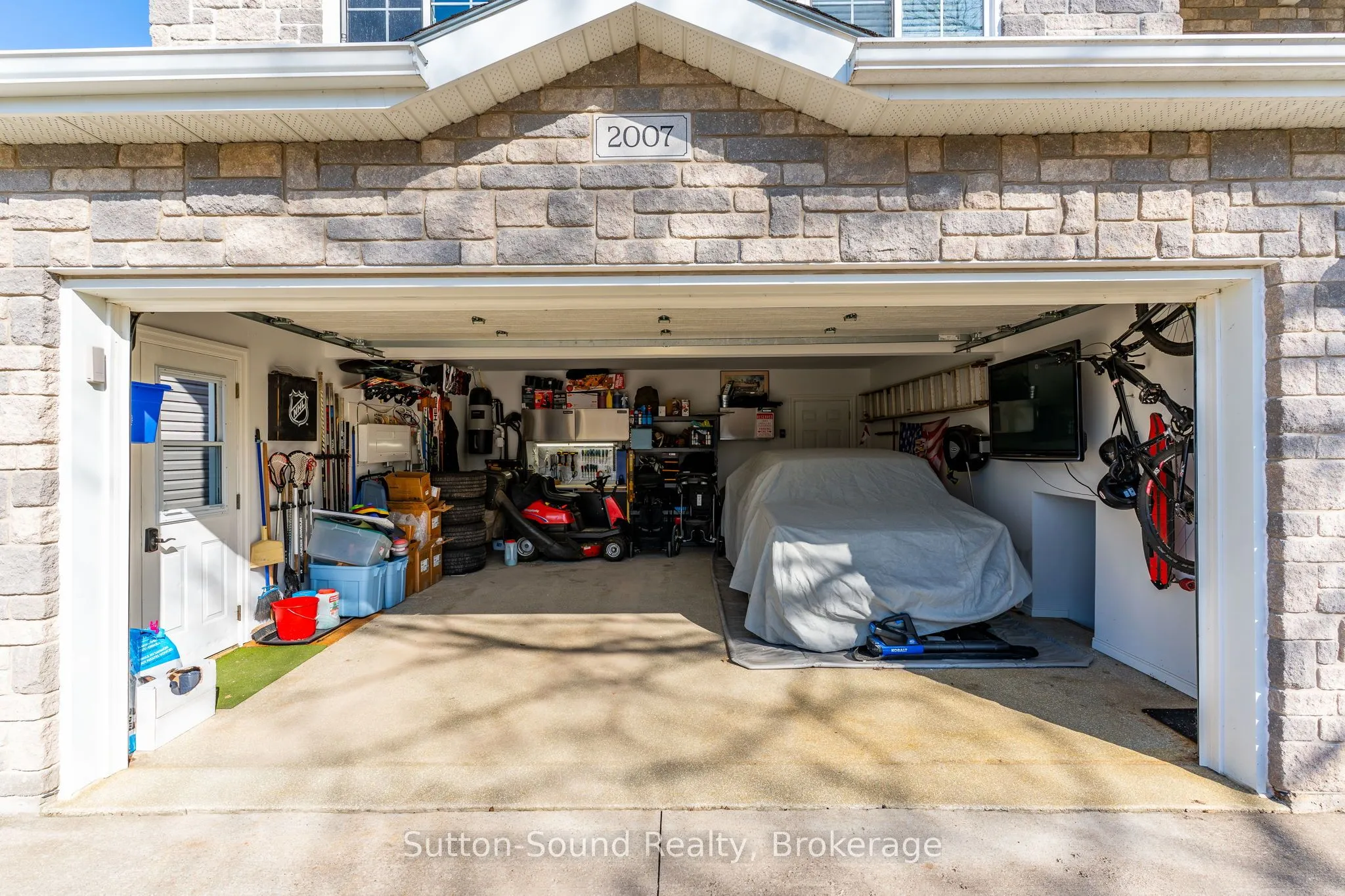 2007 7th Avenue, Owen Sound, ON N4K 6R9