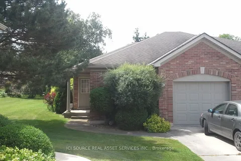 25 Shadow Lane, South Huron, ON N0M 1S1