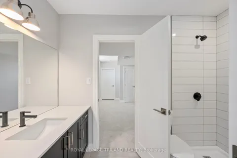 2835 Sheffield Place, London South, ON N6M 0J2