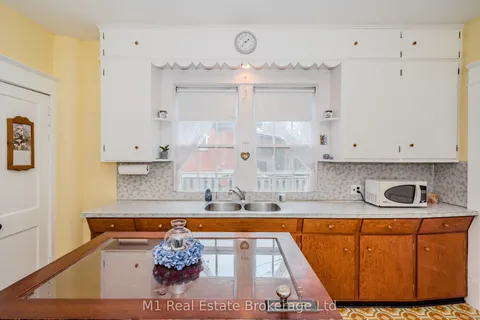 33 Verney Street, Guelph, ON N1H 1N5