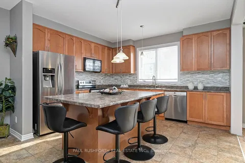 609 Dundonald Drive, Barrhaven, ON K2J 5Y8
