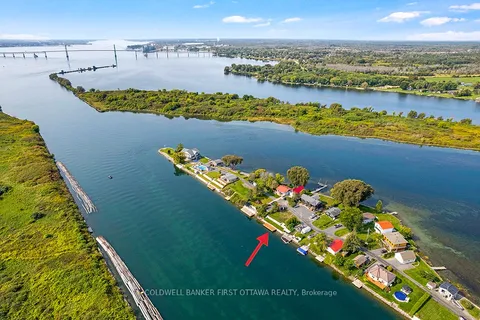 38 Tuttle Point Road, Edwardsburgh/Cardinal, ON K0E 1T1
