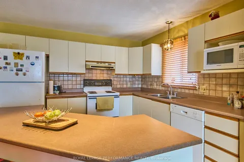 740 Berthiaume Street, Hawkesbury, ON K6A 3M1