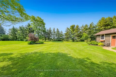 4446 Lakeside Drive, Lincoln, ON L3J 0X7
