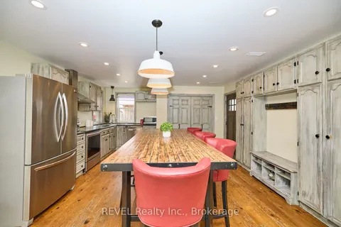 118 River Road, Pelham, ON L0S 1C0