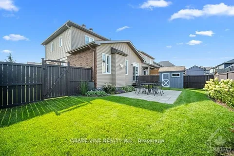 862 Oat Straw Way, Leitrim, ON K1T 0M2