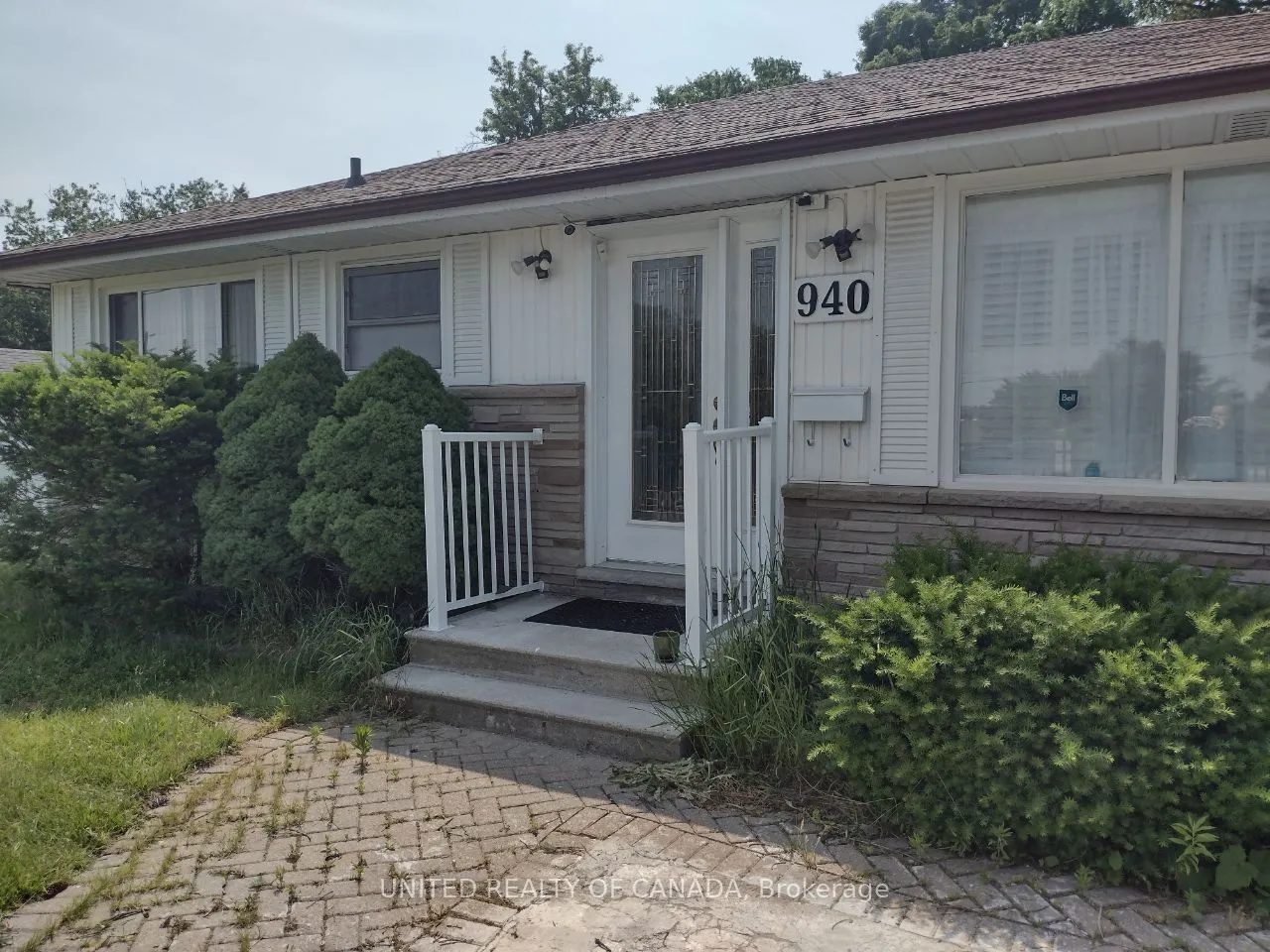 940 Oxford Street, London North, ON N6H 1V3