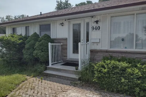 940 Oxford Street, London North, ON N6H 1V3