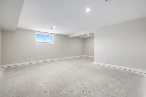 1353 DIAMOND Street, Clarence-Rockland, ON K4K 0M6