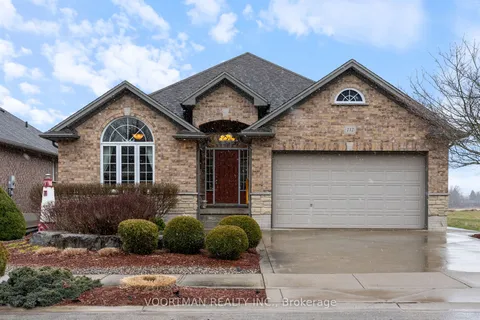 112 Willowdale Crescent, Norfolk, ON N0A 1N5