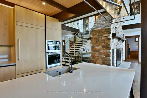 163 West Ridge Drive, Blue Mountains, ON N0H 2P0