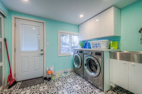 55 Wellington Street, Hamilton, ON L9H 3G3